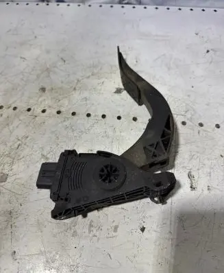 Audi A4 S4 B8 8K Accelerator throttle pedal 8K1721523 25112008 6PV00950500