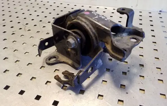 Mazda Premacy Gearbox mount THJB25E