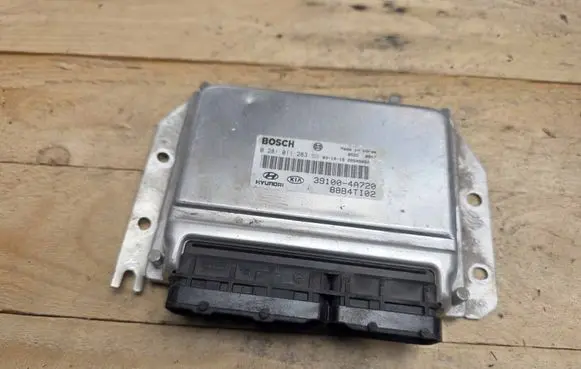 KIA Sorento Engine control unit/module 0281011283