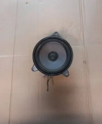 Audi A4 S4 B5 8D Front door speaker 8D0035411A