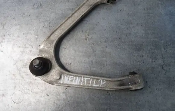 Infiniti FX Front upper control arm/wishbone 