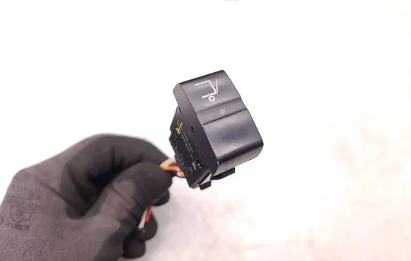 Mercedes-Benz Sprinter W906 Tailgate opening switch 0095454107 32089001