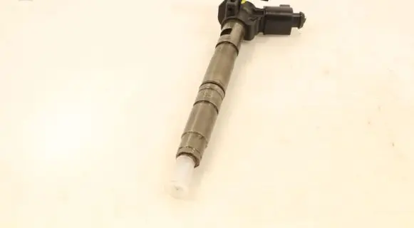 Volkswagen PASSAT B6 Fuel injector 0445116030