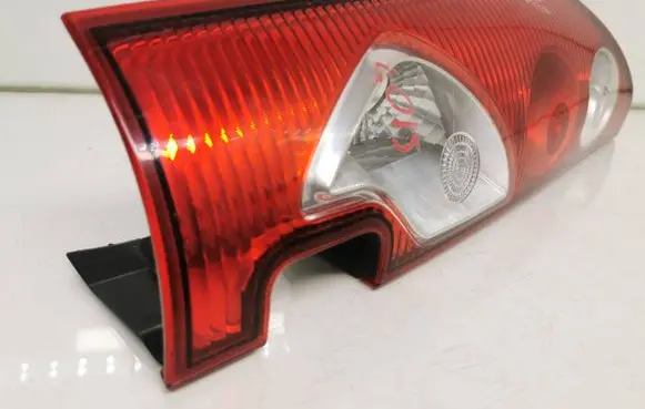 Renault Kangoo II Rear/tail lights 8200419952