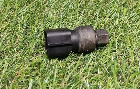 Ford Transit Air conditioning (A/C) pressure sensor XS4H19D594AA 6255L25503