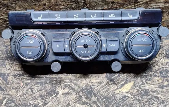 Volkswagen Golf VII Climate control unit 5G0907044AA
