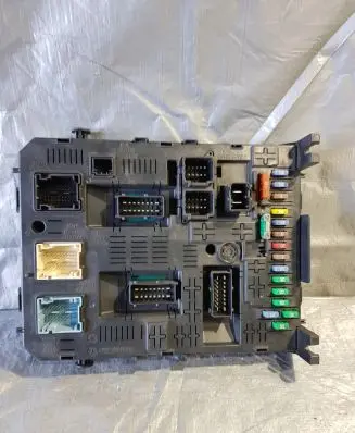 Peugeot 407 Comfort/convenience module 96640590800R