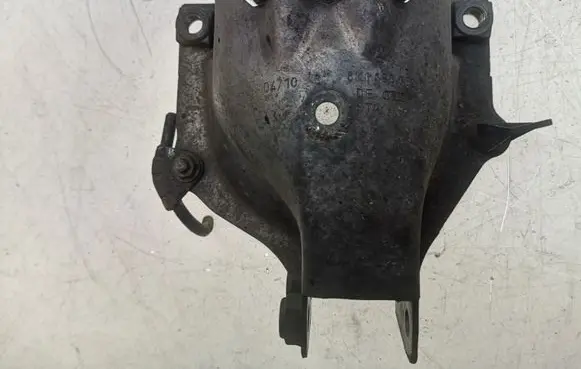 Audi A4 S4 B8 8K Engine mounting bracket 8K0399059