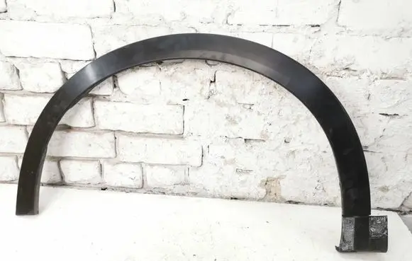 Front arch trim