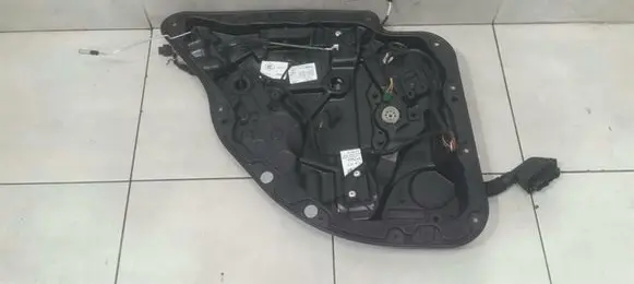 Mercedes-Benz E W213 Rear window lifting mechanism without motor A2137306705