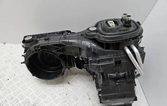 Interior heater climate box assembly