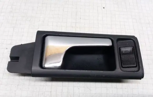 Audi A6 S6 C4 4A Front door interior handle 4A0837020C