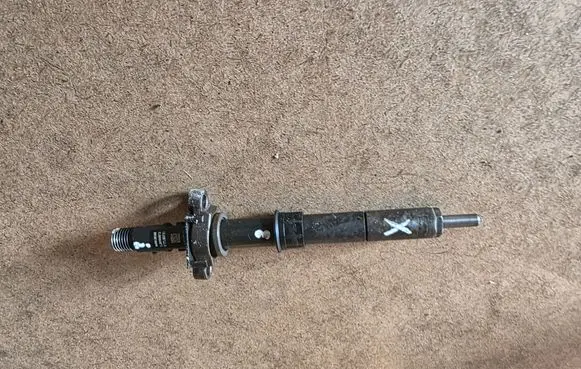 Citroen C5 Fuel injector 9688438580