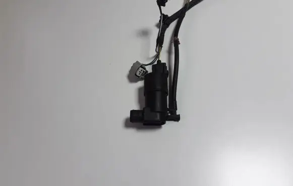 Toyota Yaris Windscreen/windshield washer pump