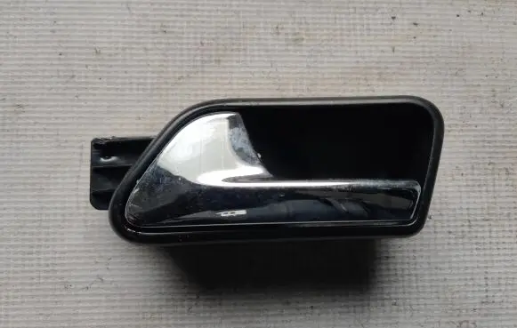 Rear door interior handle