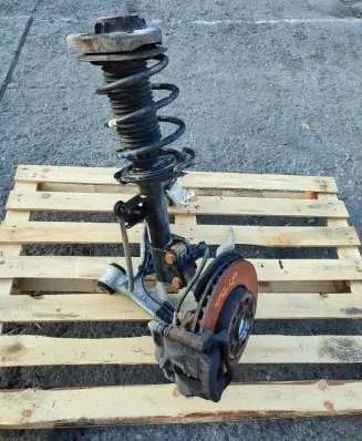 Mercedes-Benz GLA W156 Front wheel hub spindle knuckle