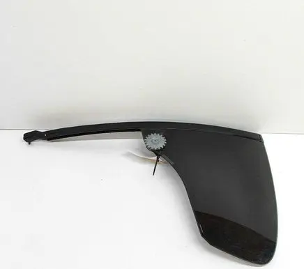 BMW 6 F12 F13 Rear vent window glass 7275379