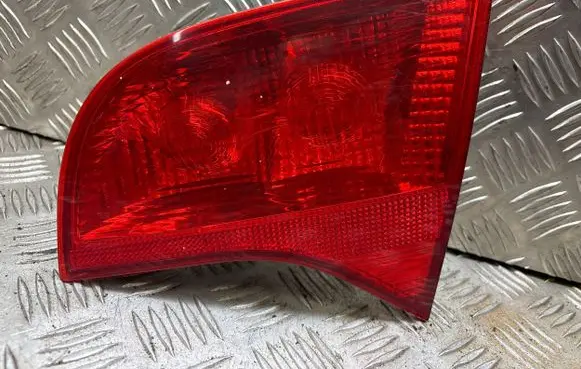 Audi A4 S4 B7 8E 8H Tailgate rear/tail lights 8E9945094 48450243407S