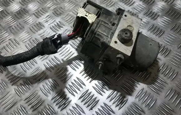 Ford Mondeo Mk III ABS Pump 0265800007 289134