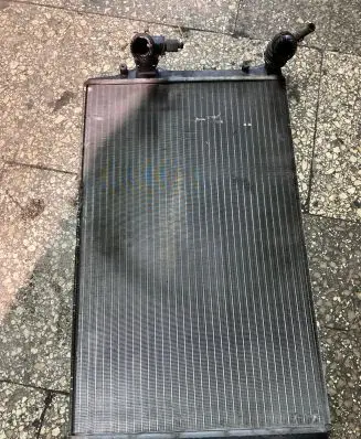 Skoda Octavia Mk2 (1Z) Coolant radiator 1K0121253AA 872272S RM1425