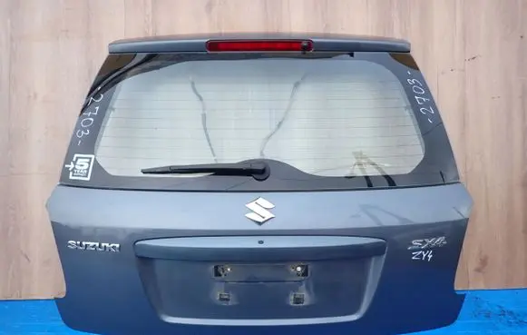Suzuki SX4 Tailgate/trunk/boot lid 