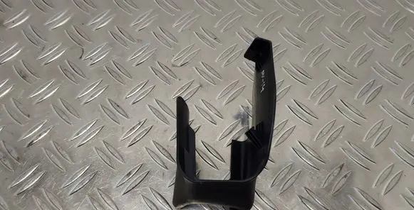 Toyota Avensis T270 Front driver seat rail trim 7215805050