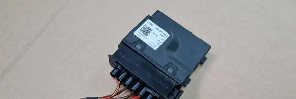 Audi Q5 SQ5 Fuel level meter relay 80A906093D