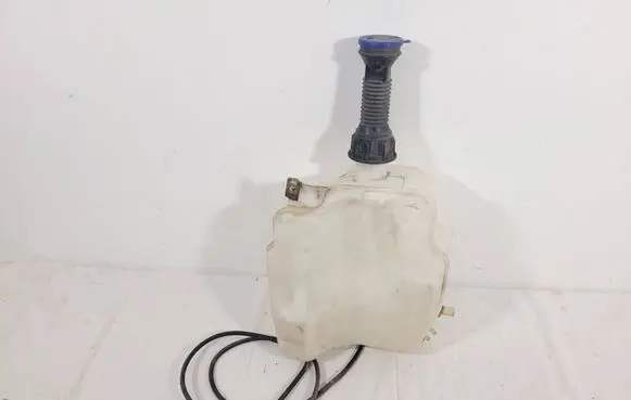 Peugeot 406 Windshield washer fluid reservoir/tank 9639175280 9642824880 9639175480