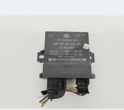 Opel Insignia A Light module LCM 13326937