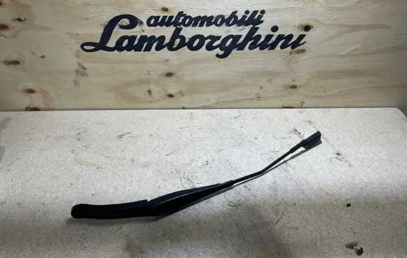 Alfa Romeo Giulietta Front wiper blade arm 50509402