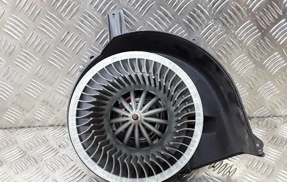 Audi A1 Heater fan/blower 6R2819015