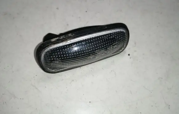 Land Rover Freelander Front fender indicator light 236577