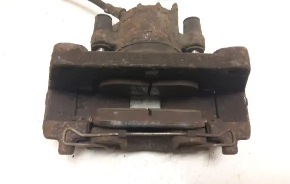 Volvo XC70 Front brake caliper 9209724