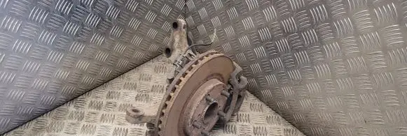 Front wheel hub