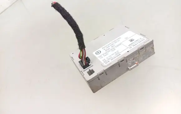 Mercedes-Benz R W251 Gateway control module A1645403662 A1645402601 A1644420427