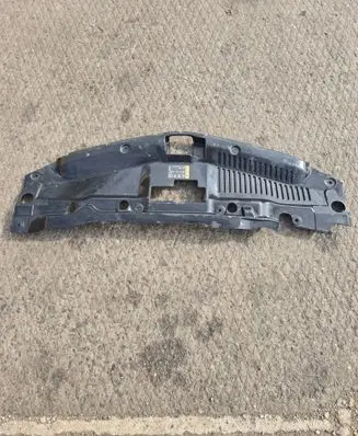 Radiator trim