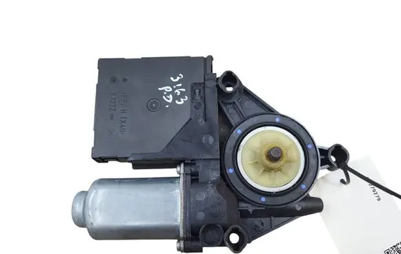 Volkswagen Caddy Front door window regulator motor 1K0959792J 1T0959702D