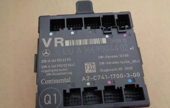 Mercedes-Benz A W176 Door control unit/module A1669004402
