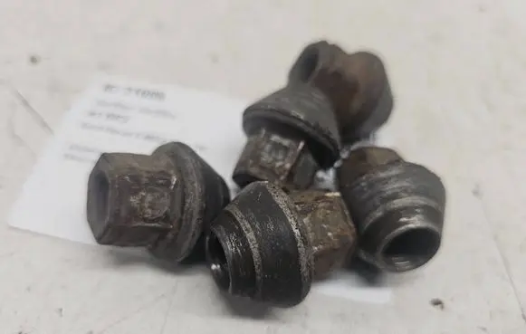 Ford Focus C-MAX Nuts/bolts 1234