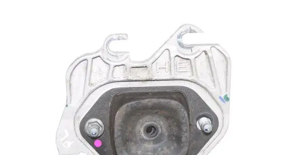 Nissan Juke II F16 Engine mount bracket 112531060R