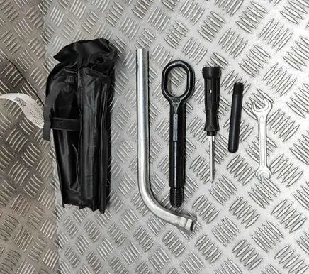 Audi e-tron Towing hook eye 8N0012219 8Z0012255