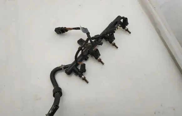 Volkswagen Golf VII Fuel injectors set 06L971627A