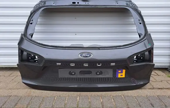 Ford Focus Tailgate/trunk/boot lid JX7BN40414BB V4600 107C