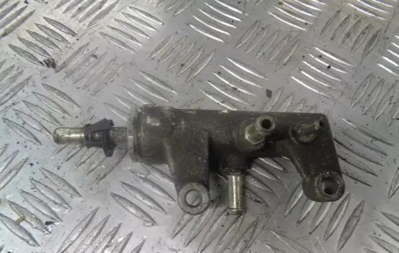 Opel Vectra C Fuel distributor 