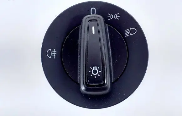 Skoda Fabia Mk3 (NJ) Light switch 5E0941431G