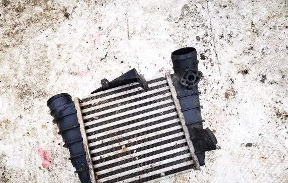 Skoda Roomster (5J) Intercooler radiator 6q0145804a