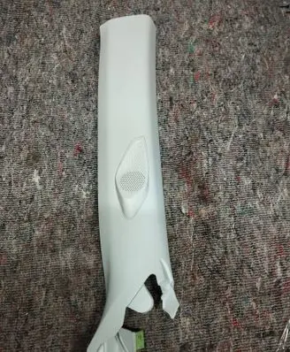 Peugeot 2008 II (A) pillar trim 98304402PR 98255785ZD 98304402ZD