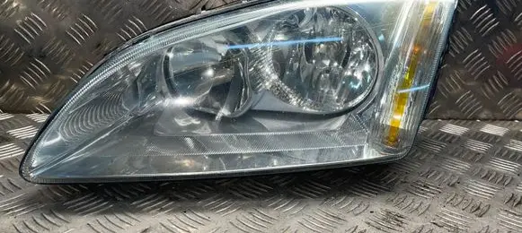 Ford Focus Headlight/headlamp 011802 10178