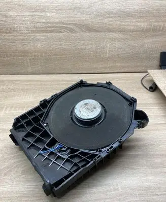 BMW 3 E90 E91 Subwoofer speaker 9143233