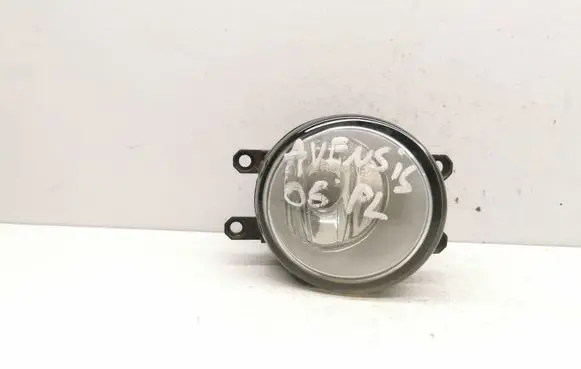 Toyota Avensis T250 Front fog light 812100D040